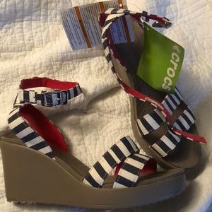 NWT Navy and White Crocs Wedges